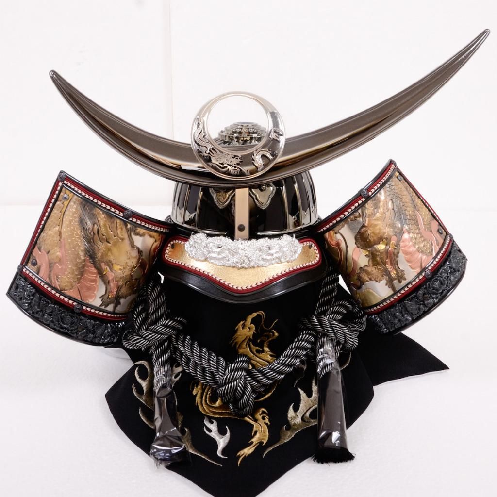 ニ武将samurai 赤備えトンボ三日月兜armor 五月人形兜