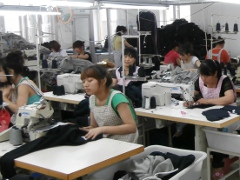 中国工場での縫製