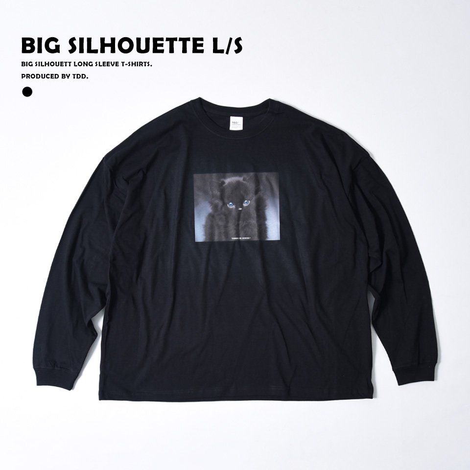 ビッグシルエットロングTシャツ Black Kittenのロゴがおしゃれな