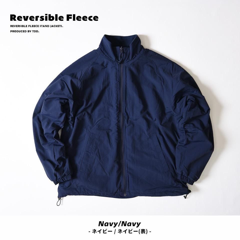 90年代を彷彿とさせるリバーシブルアウター ナイロンジャケット