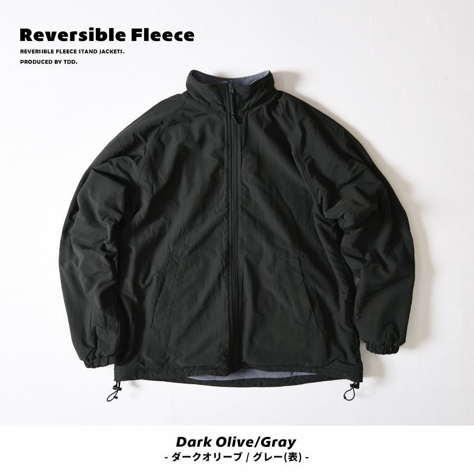 90年代を彷彿とさせるリバーシブルアウター ナイロンジャケット