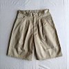 【FARAH・ファーラー】 TWO-TUCK WIDE SHORTS ‘BEIGE’ 30%OFF ￥17600→￥12320<img class='new_mark_img2' src='https://img.shop-pro.jp/img/new/icons1.gif' style='border:none;display:inline;margin:0px;padding:0px;width:auto;' />