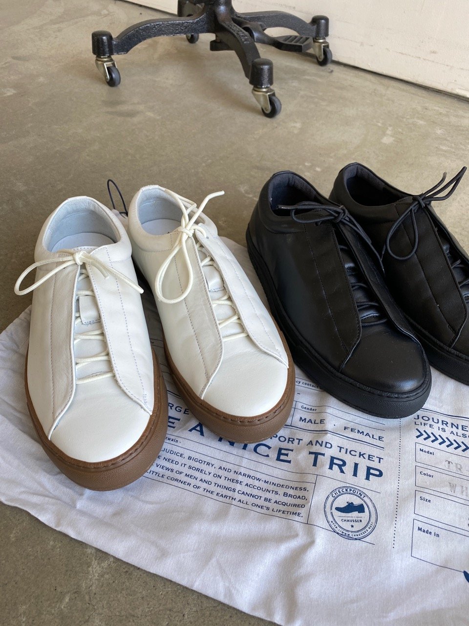 TRAVEL SHOES by chausser レザーフラットシューズ TR-013