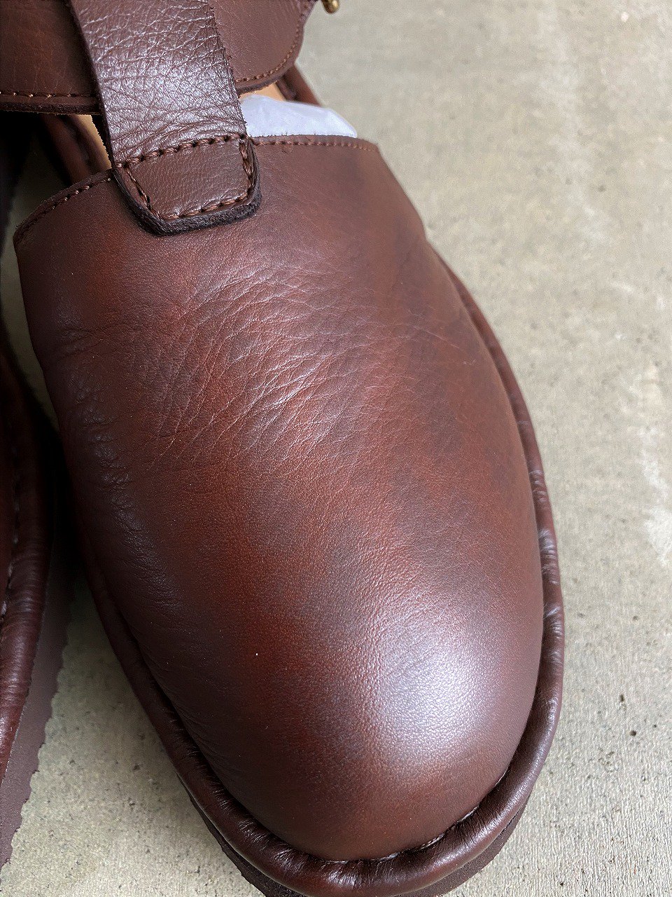 PUNTO PIGRO Tストラップの靴とても柔らかく履き心地◎ - ローファー/革靴