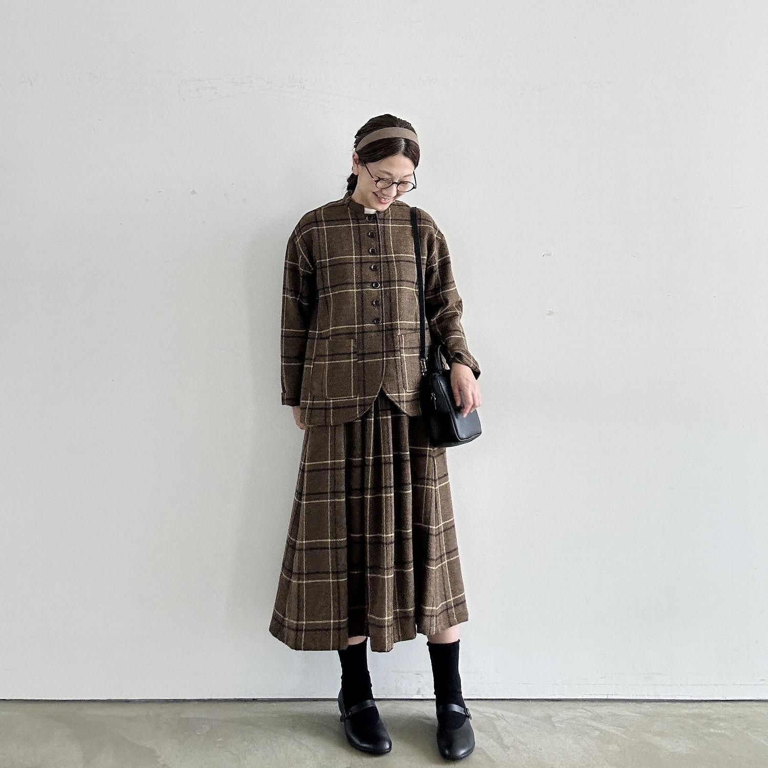 ina 脇ボタン前タックスカート 234127 HACHITEN,hachiten,ハチテン