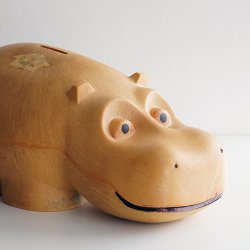 HIPPO カバの貯金箱 - マルカ・オンラインショップへようこそ。2007年