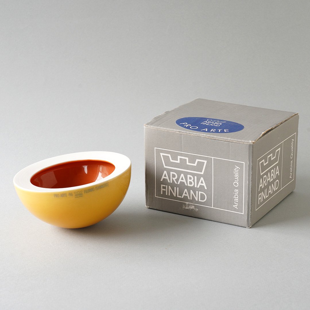 ARABIA / Fujiwo Ishimoto [ PRO ARTE 1996 / MANDARIINI ] ceramic bowl -  マルカ・オンラインショップへようこそ。2007年より北欧のヴィンテージテーブルウェアと北欧雑貨を販売している通販サイトです。神戸・北野に実店舗がございます。