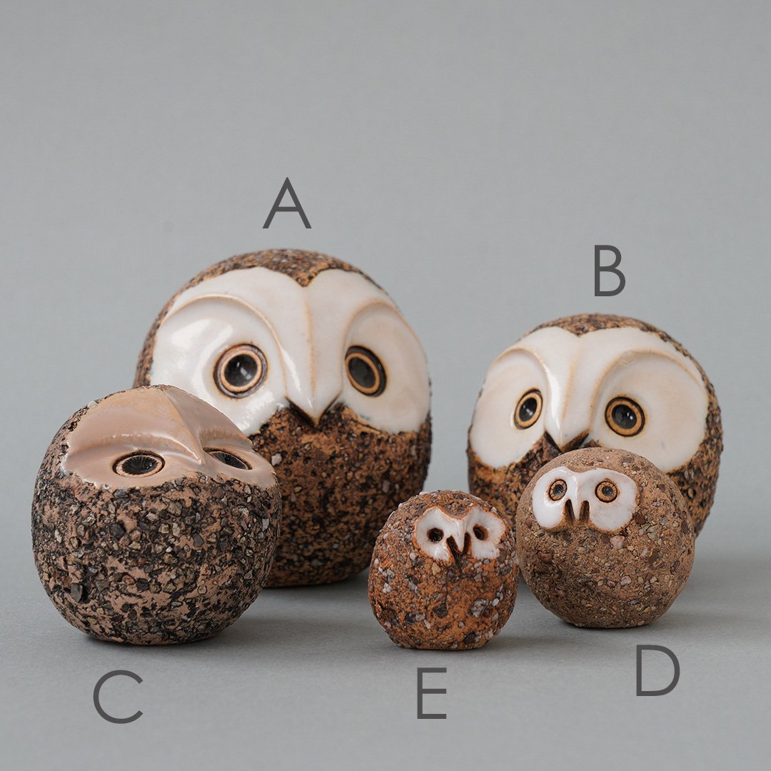 ARABIA / Kaarina Aho - Ceramic Owl (B) - マルカ・オンラインショップへようこそ。2007年より北欧 のヴィンテージテーブルウェアと北欧雑貨を販売している通販サイトです。神戸・北野に実店舗がございます。