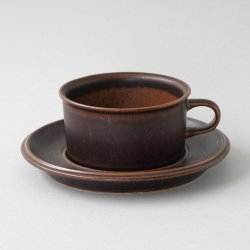 ARABIA / Ulla Procope [ RUSKA ] teacup & saucer (D)