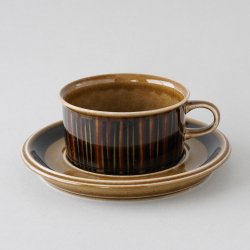 ARABIA / Gunvor Olin Gronqvist [ Kosmos ]  teacup & saucer