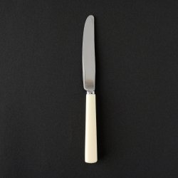 スウェーデンで見つけた  デザートナイフ