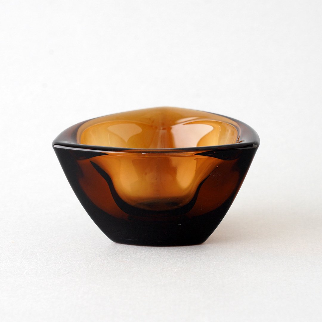 Nuutajarvi / Kaj Franck [ Haransilma #6066 ] glass bowl (amber)