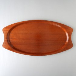 <img class='new_mark_img1' src='https://img.shop-pro.jp/img/new/icons1.gif' style='border:none;display:inline;margin:0px;padding:0px;width:auto;' />SILVA - Oval Teak Tray