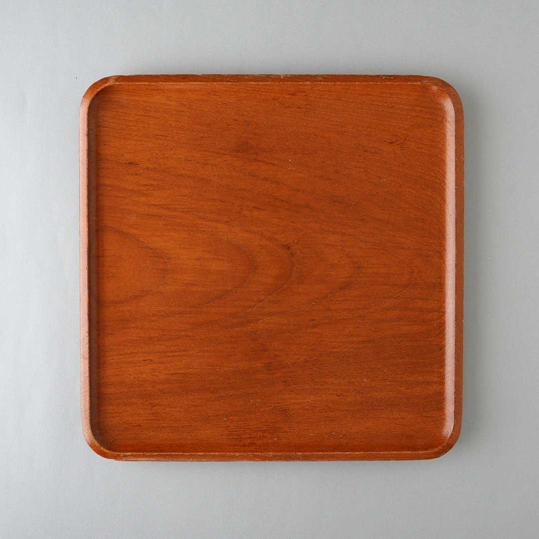 AKTA TEAK SWEDEN / Karl Holmberg - Teak Tray -  マルカ・オンラインショップへようこそ。2007年より北欧のヴィンテージテーブルウェアと北欧雑貨を販売している通販サイトです。神戸・北野に実店舗がございます。