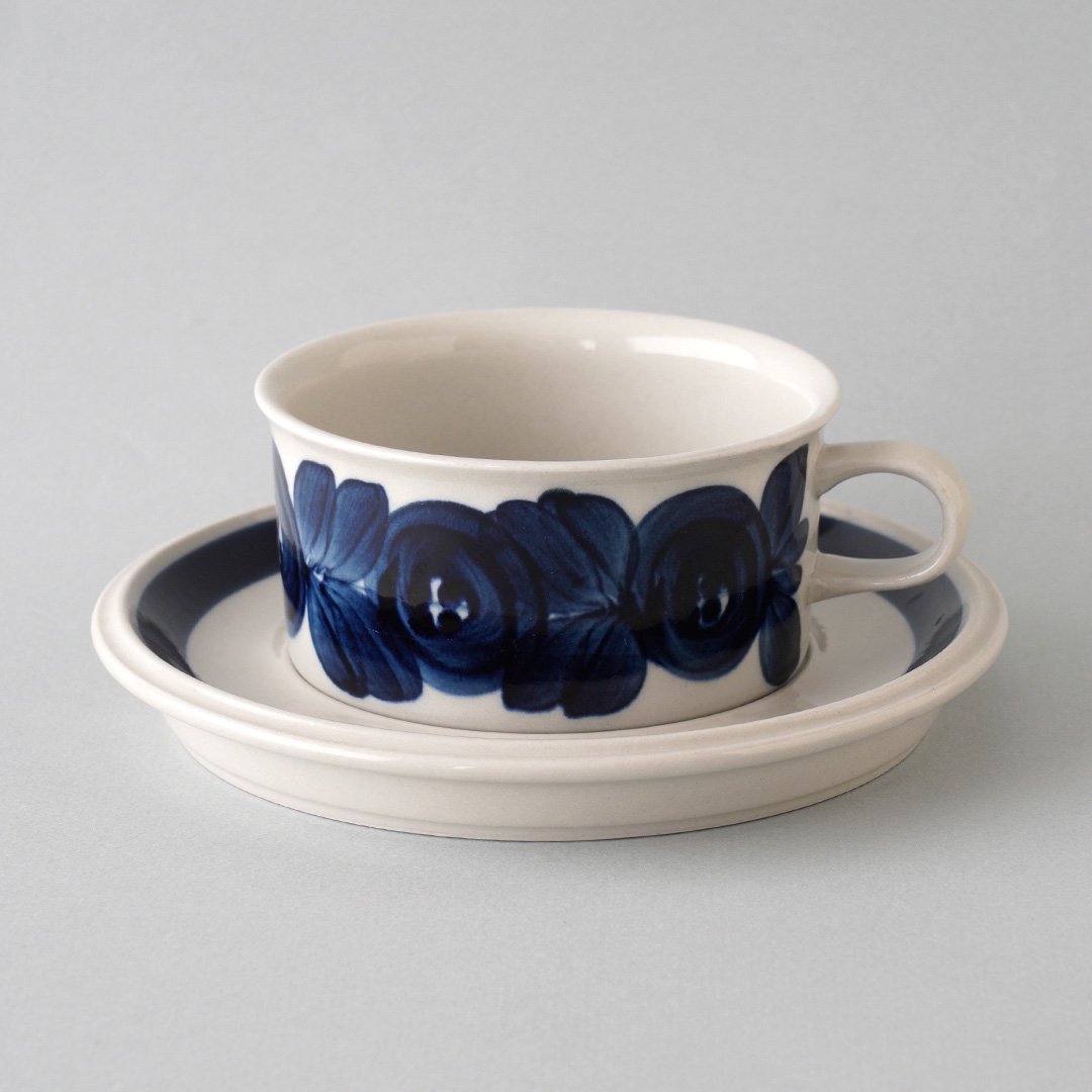 <img class='new_mark_img1' src='https://img.shop-pro.jp/img/new/icons1.gif' style='border:none;display:inline;margin:0px;padding:0px;width:auto;' />ARABIA / Ulla Procope [ Anemone ] teacup & saucer