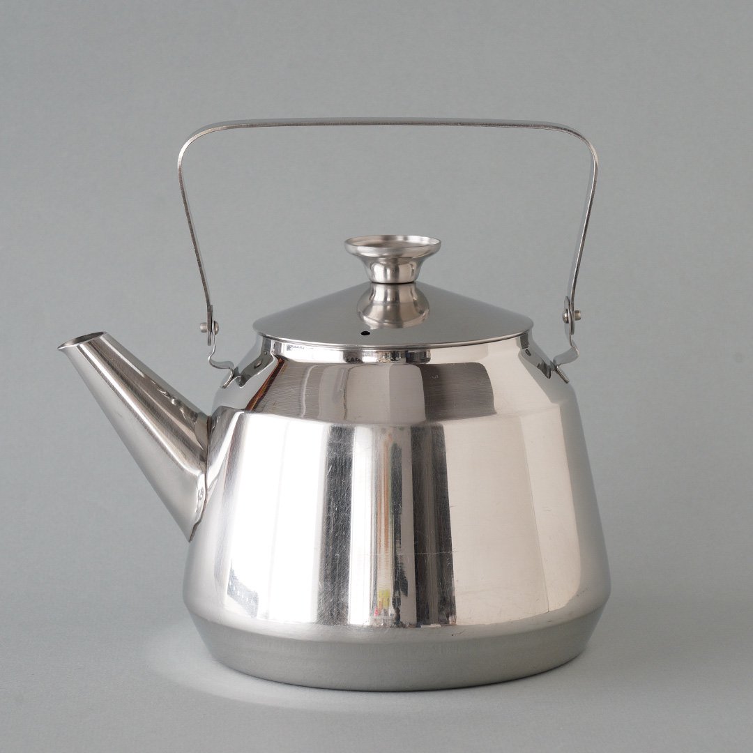 VIISO (OPA) - coffee pot / stainless kettle (1.5L) - A -  マルカ・オンラインショップへようこそ。2007年より北欧のヴィンテージテーブルウェアと北欧 雑貨を販売している通販サイトです。神戸・北野に実店舗がございます。