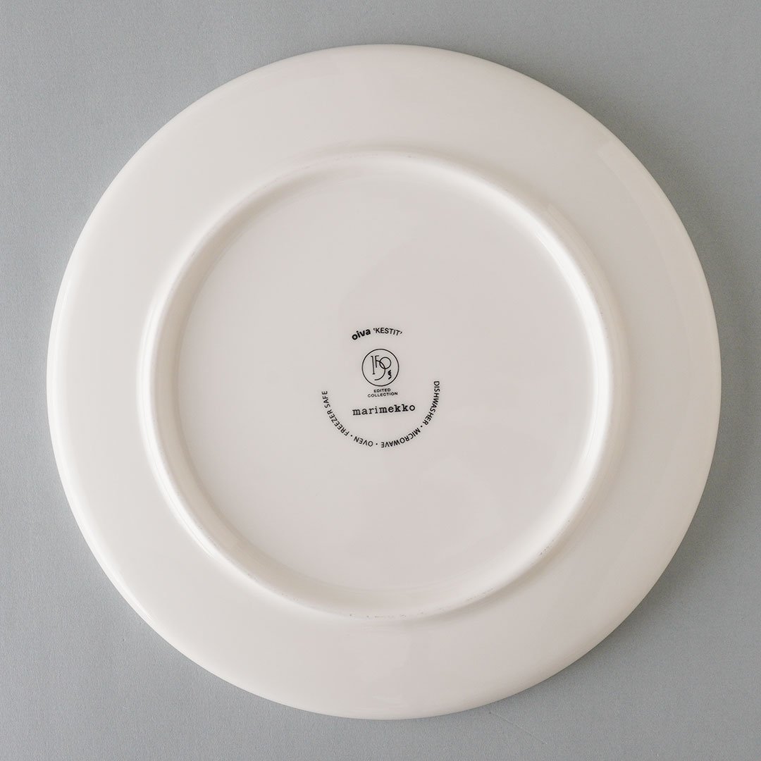 marimekko [ Kestit - Stockmann 150 years - 2012 ] 20cm plate -  マルカ・オンラインショップへようこそ。2007年より北欧のヴィンテージテーブルウェアと北欧雑貨を販売している通販サイトです。神戸・北野に実店舗がございます。