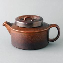 <img class='new_mark_img1' src='https://img.shop-pro.jp/img/new/icons1.gif' style='border:none;display:inline;margin:0px;padding:0px;width:auto;' />ARABIA / Ulla Procope [ RUSKA ] teapot
