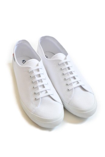 <img class='new_mark_img1' src='https://img.shop-pro.jp/img/new/icons13.gif' style='border:none;display:inline;margin:0px;padding:0px;width:auto;' />SUPERGA（スペルガ） 2725-NUDE WHITE ADL