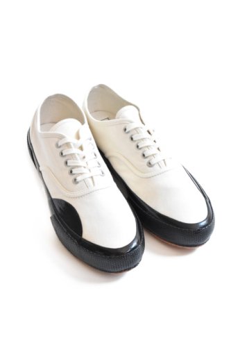 <img class='new_mark_img1' src='https://img.shop-pro.jp/img/new/icons20.gif' style='border:none;display:inline;margin:0px;padding:0px;width:auto;' />ARTIFACT BY SUPERGA（アーティファクト バイ スペルガ）2430-D CANVAS A10