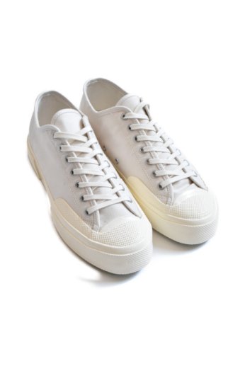 <img class='new_mark_img1' src='https://img.shop-pro.jp/img/new/icons20.gif' style='border:none;display:inline;margin:0px;padding:0px;width:auto;' />ARTIFACT BY SUPERGA（アーティファクト バイ スペルガ）2432-W MOLESKIN A0O