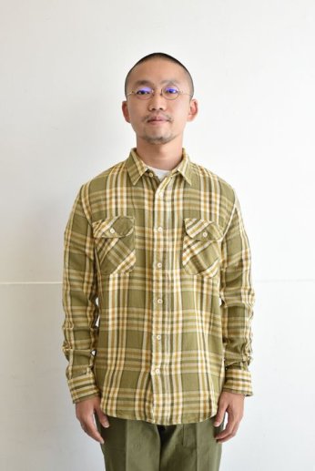 <img class='new_mark_img1' src='https://img.shop-pro.jp/img/new/icons13.gif' style='border:none;display:inline;margin:0px;padding:0px;width:auto;' />LEVI'S VINTAGE CLOTHING（リーバイス ヴィンテージ クロージング） L/S SHIRTS OLIVE