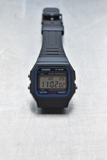 <img class='new_mark_img1' src='https://img.shop-pro.jp/img/new/icons13.gif' style='border:none;display:inline;margin:0px;padding:0px;width:auto;' />CASIO（カシオ） F-91W-1JH ブラック