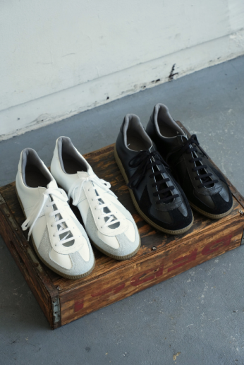 <img class='new_mark_img1' src='https://img.shop-pro.jp/img/new/icons13.gif' style='border:none;display:inline;margin:0px;padding:0px;width:auto;' />GERMAN TRAINER（ジャーマントレーナー） 1183