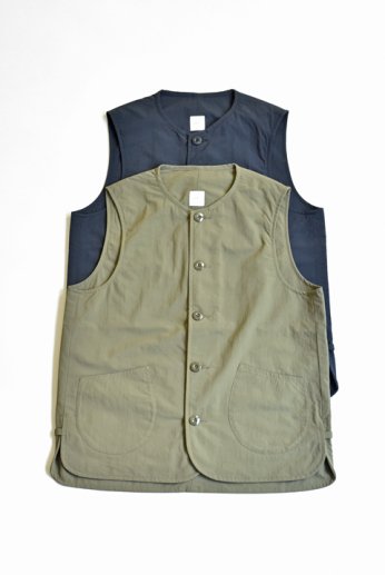 <img class='new_mark_img1' src='https://img.shop-pro.jp/img/new/icons13.gif' style='border:none;display:inline;margin:0px;padding:0px;width:auto;' />ARAN（アラン） VEST RIP 