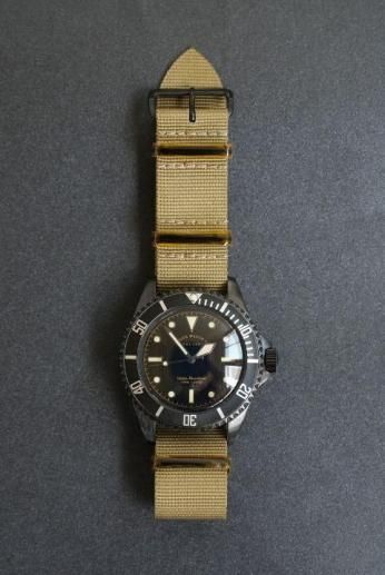 <img class='new_mark_img1' src='https://img.shop-pro.jp/img/new/icons13.gif' style='border:none;display:inline;margin:0px;padding:0px;width:auto;' />VAGUE WATCH Co.（ヴァーグウォッチカンパニー） BLK SUB Nylon