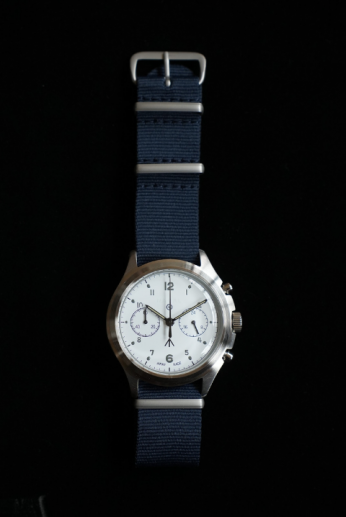 <img class='new_mark_img1' src='https://img.shop-pro.jp/img/new/icons13.gif' style='border:none;display:inline;margin:0px;padding:0px;width:auto;' />Naval WatchʥʥХ å MILITARY WATCH MIL.-07 British ROYAL Airforce Chronograph TYPE