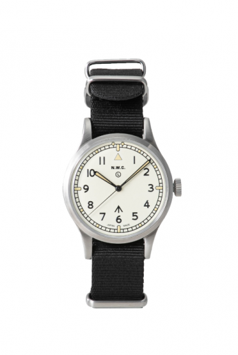 <img class='new_mark_img1' src='https://img.shop-pro.jp/img/new/icons13.gif' style='border:none;display:inline;margin:0px;padding:0px;width:auto;' />Naval WatchʥʥХ å MILITARY WATCH  MIL.-06 SV/BK Automatic British ROYAL Army 