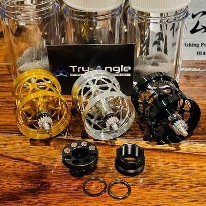 新Ver.! トライアングル x 五十鈴工業 【タフライトスプール＆マグ