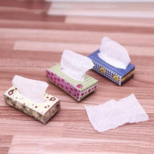 手作りサンプル ミニチュア箱ティッシュ くり抜く