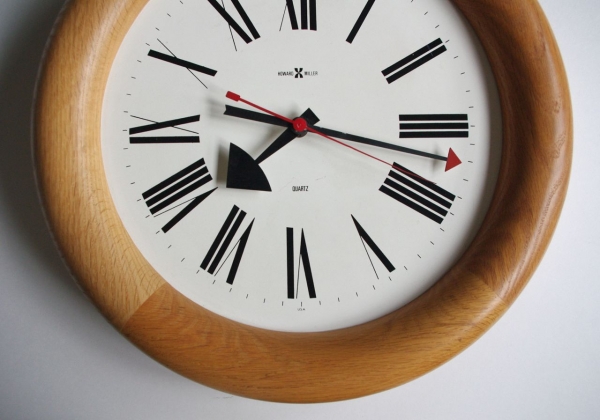 HOWARD MILLER/ Wall clock - organ-online.com