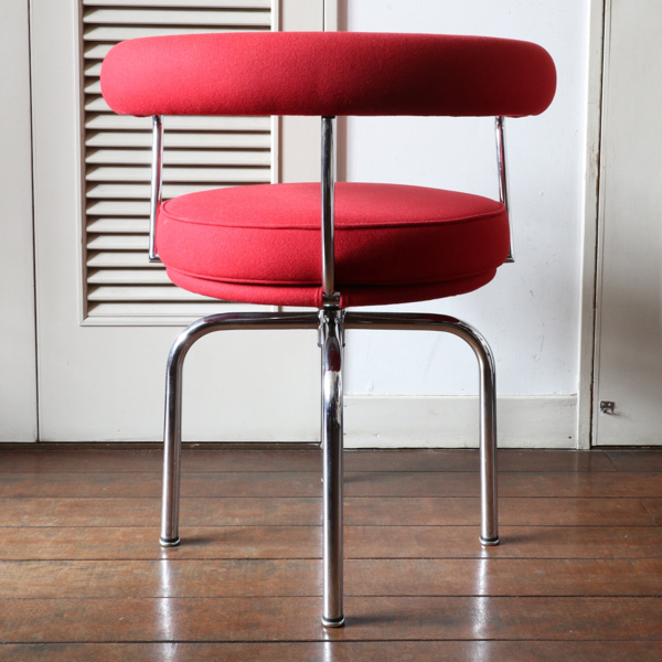1 FAUTEUIL DOSSIER BASCULANT（フォートゥイユ ドシエ