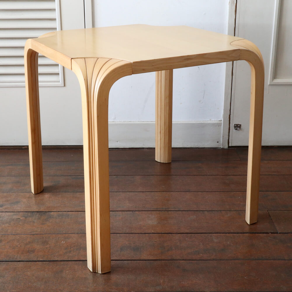 Alvar Aalto / Stool 