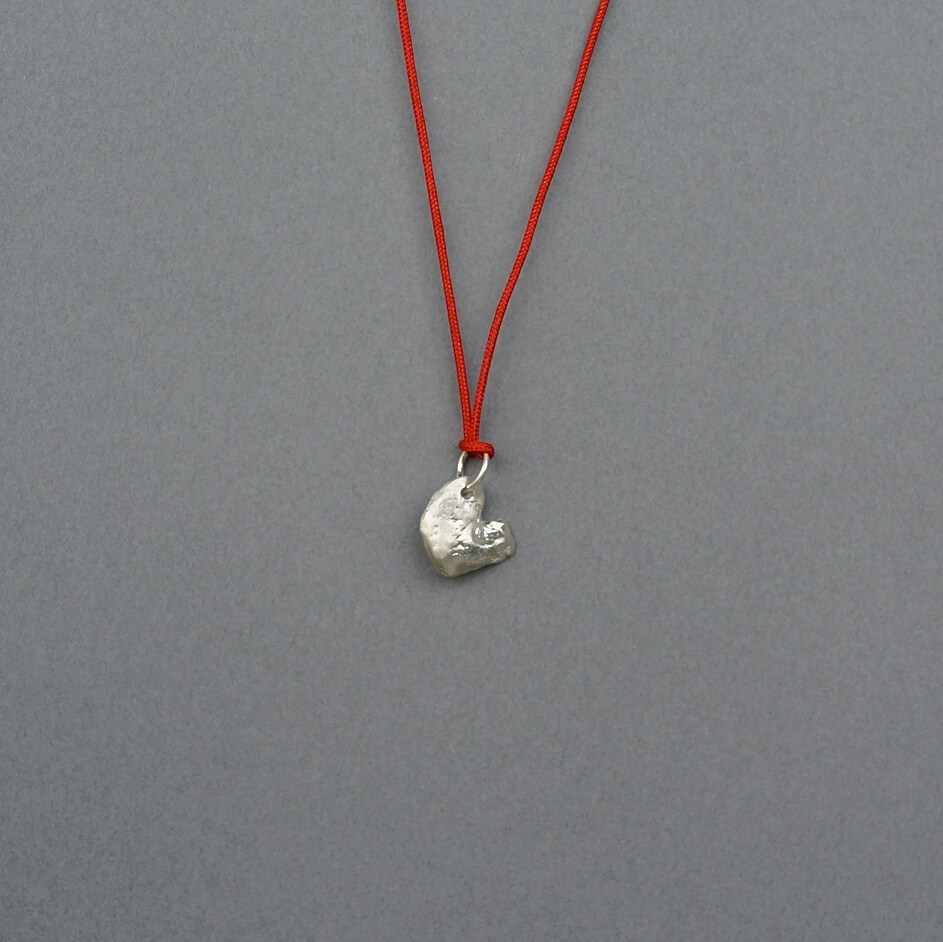 Melanie Decourcey/Pendant On String/Silver Small Heart