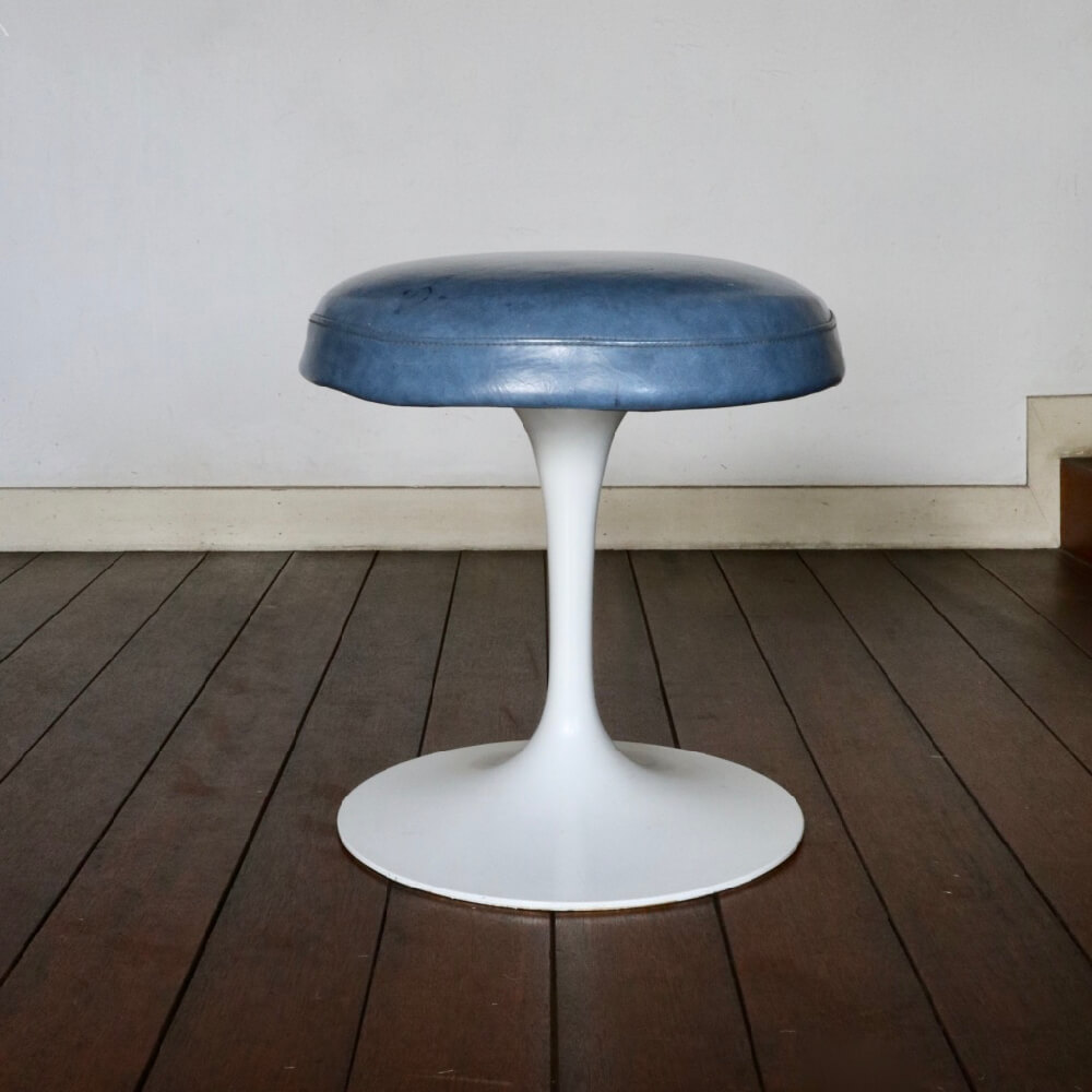 Eero Saarinen / Knoll / Tulip Stool - organ-online.com