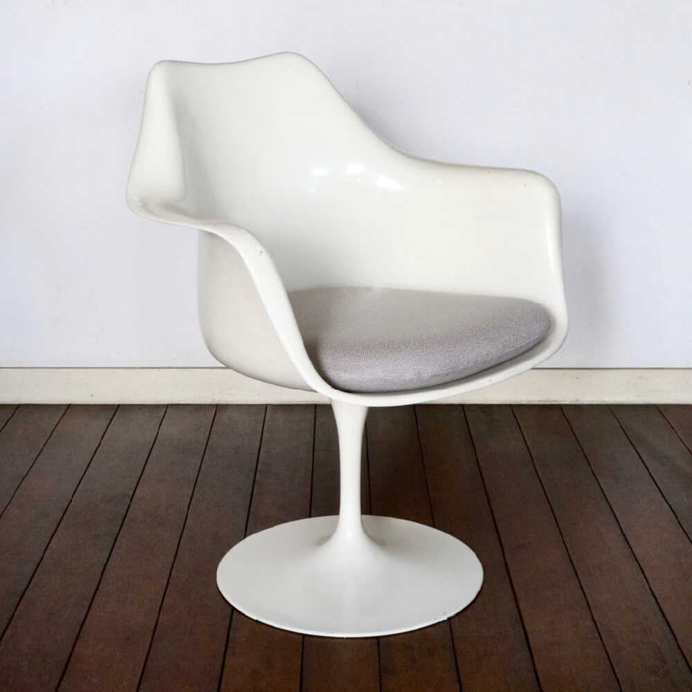 Knoll Eero Saarinen ヴィンテージ 思いやっ チューリップロー
