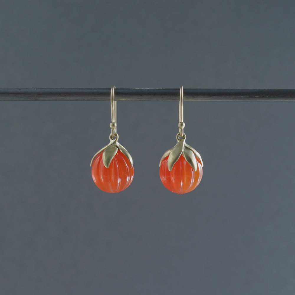 SOURCE objects/Berry Earrings/Carnelian