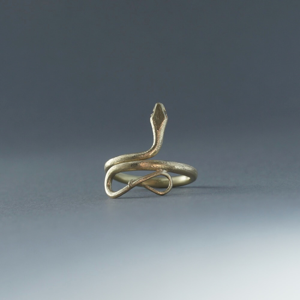 Gabriella Kiss/Small Snake Ring with Diamond Eyes - organ-online.com