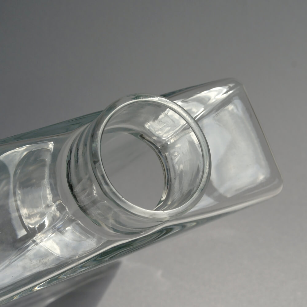 Kaj Franck/ Decanter 