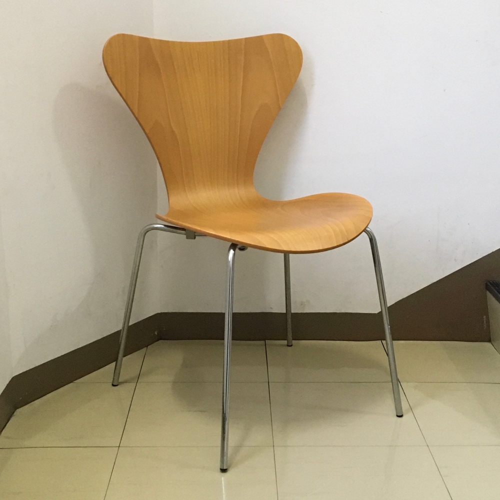 Arne Jacobsen/ Seven Chair/Beech
