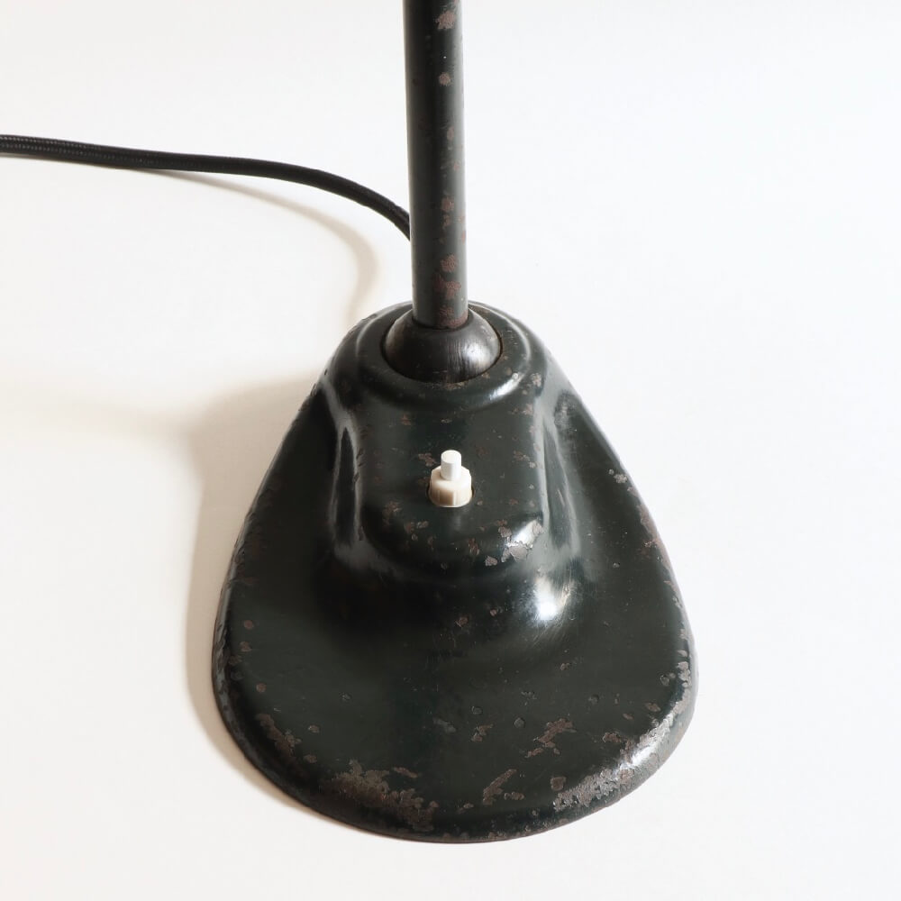 Kandem/ Desk Lamp Model1089 - organ-online.com Kandem/ Desk Lamp Model1089 - organ-online.com