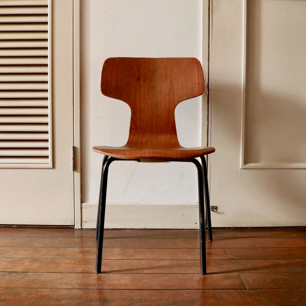 Arne Jacobsen / Children Chair 