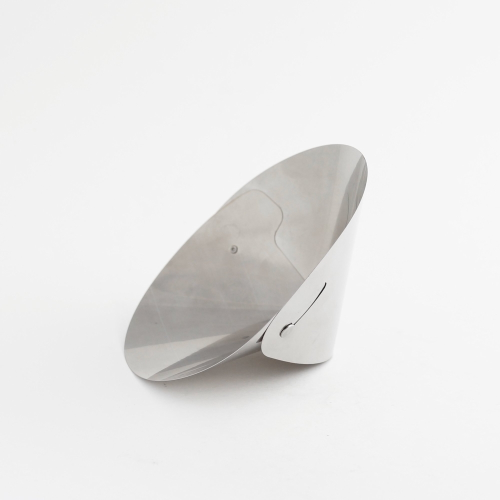 Giovanni Lorenzi / Folding stainless cup