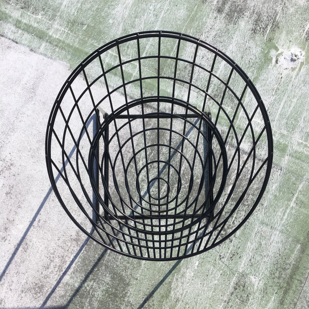 Cees Braakman / Postoe / Wire Low Stool - organ-online.com