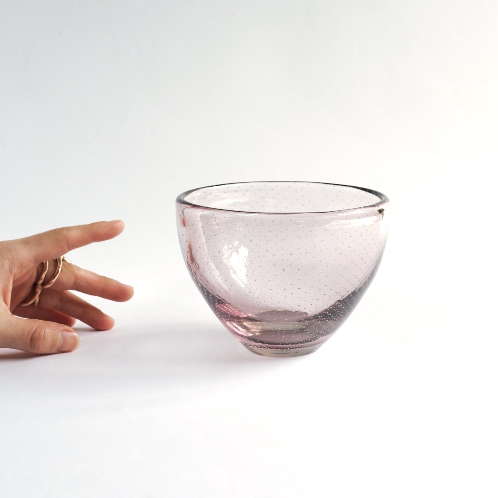 Gunnel Nyman/Nuutajärvi/Glass Bowl - organ-online.com
