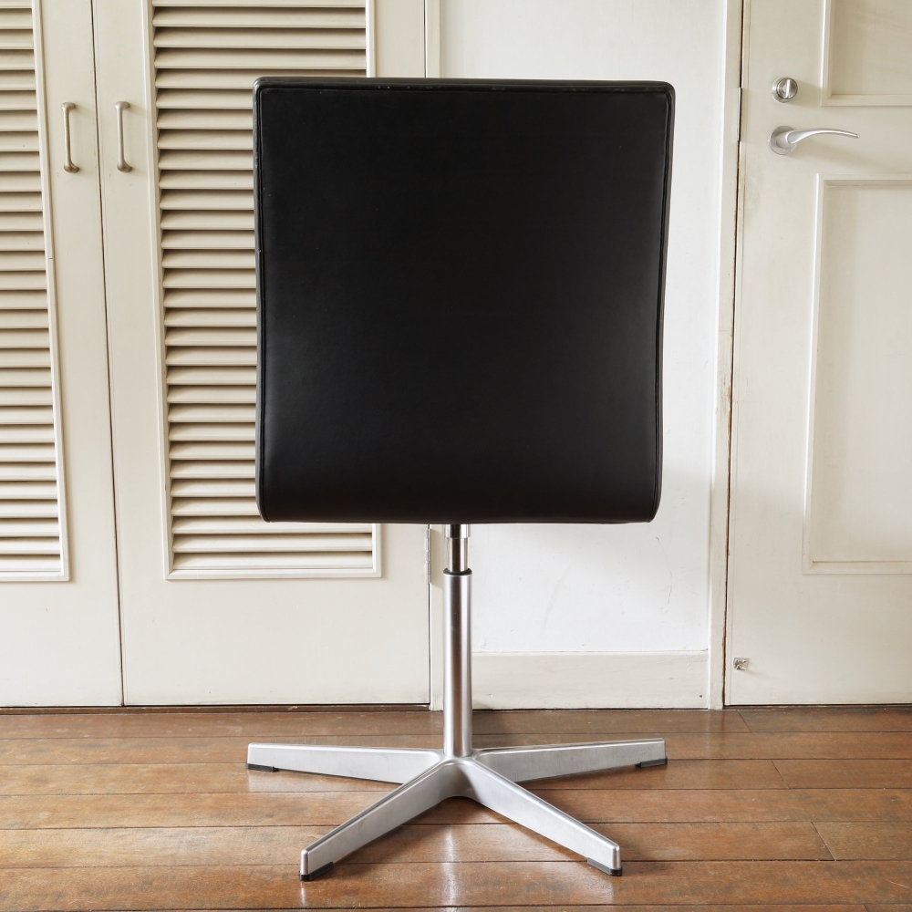 Arne Jacobsen/ Fritz Hansen/Oxford Chair - organ-online.com Arne Jacobsen/ Fritz Hansen/Oxford Chair - organ-online.com